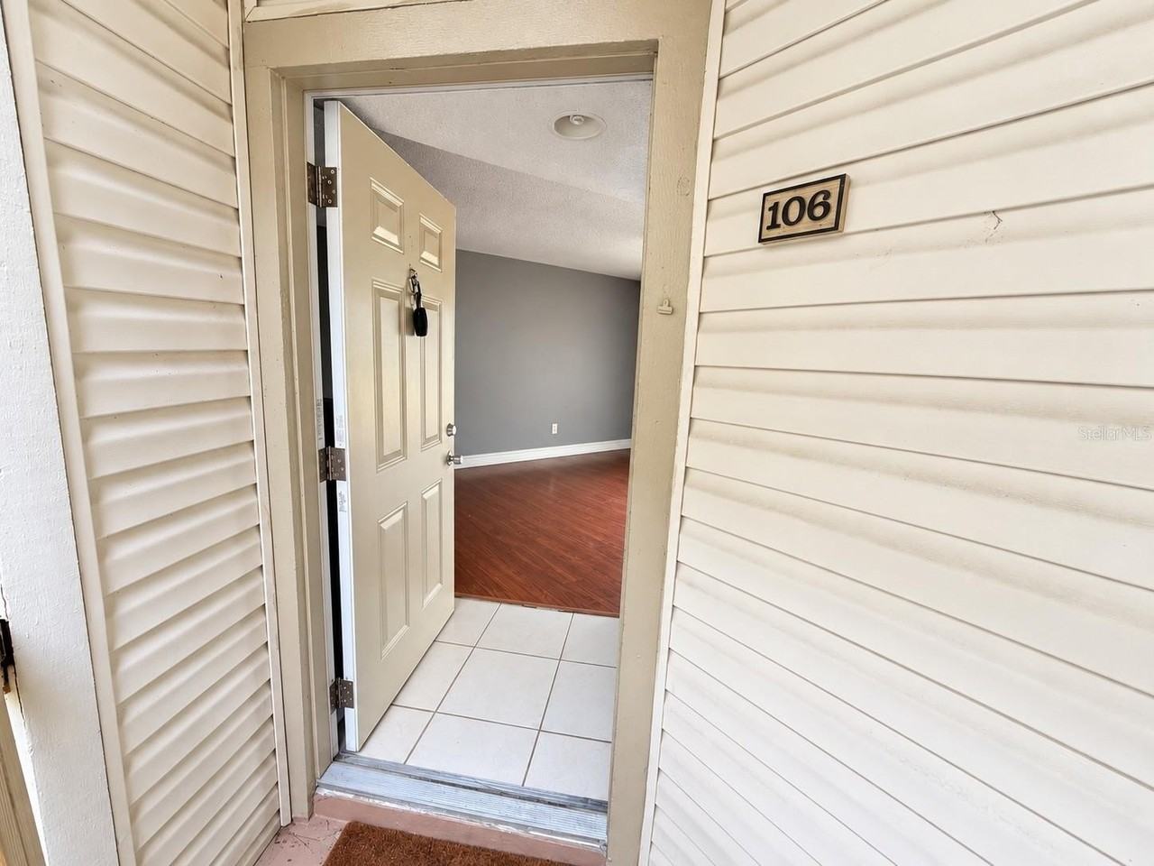 1940 Lake Atriums Cir #106 - Photo 3 of 15
