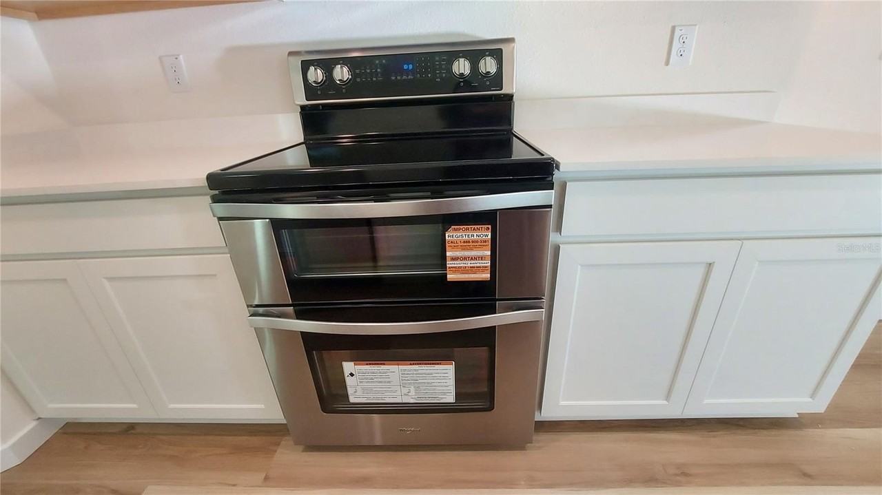 3035 Ne 20th Ter - Photo 6 of 21