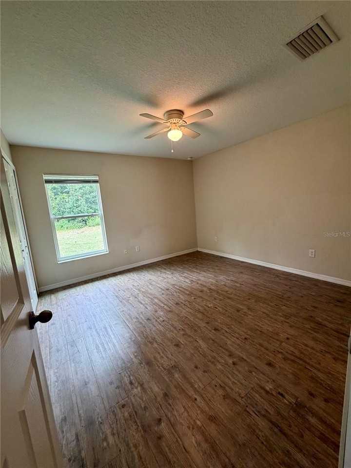 2145 Ne 78th Ln #B - Photo 6 of 13