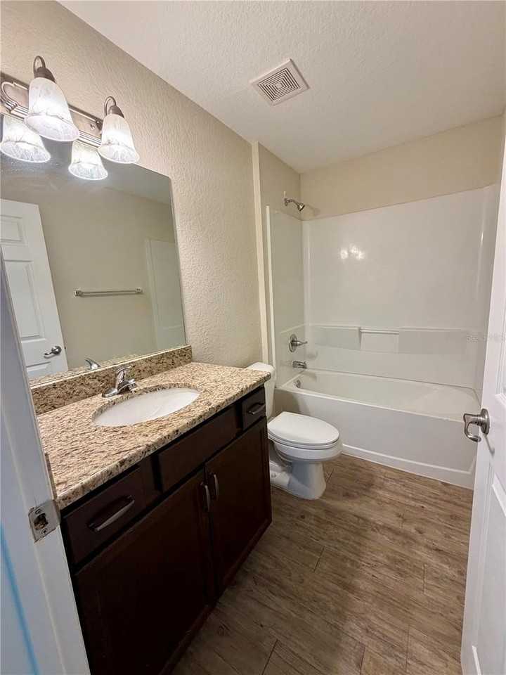 2145 Ne 78th Ln #B - Photo 7 of 13