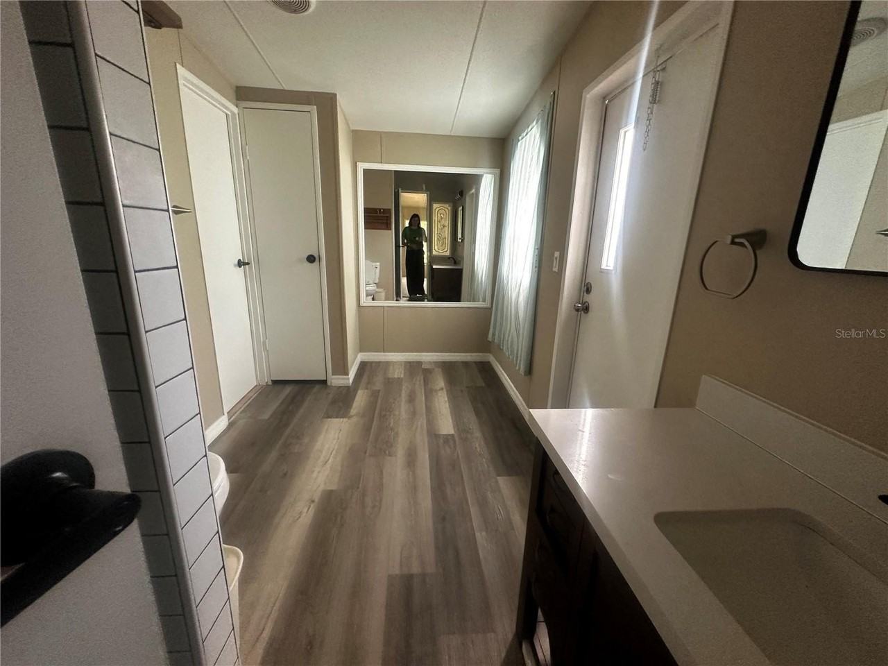 16600 Sw 40th St - Photo 2 of 5