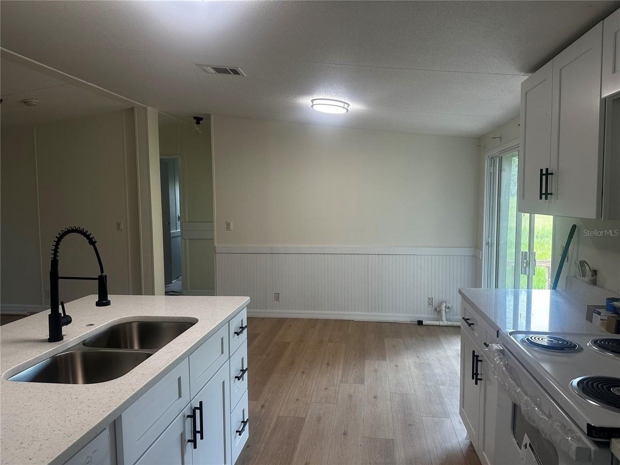 16600 Sw 40th St - Photo 3 of 5