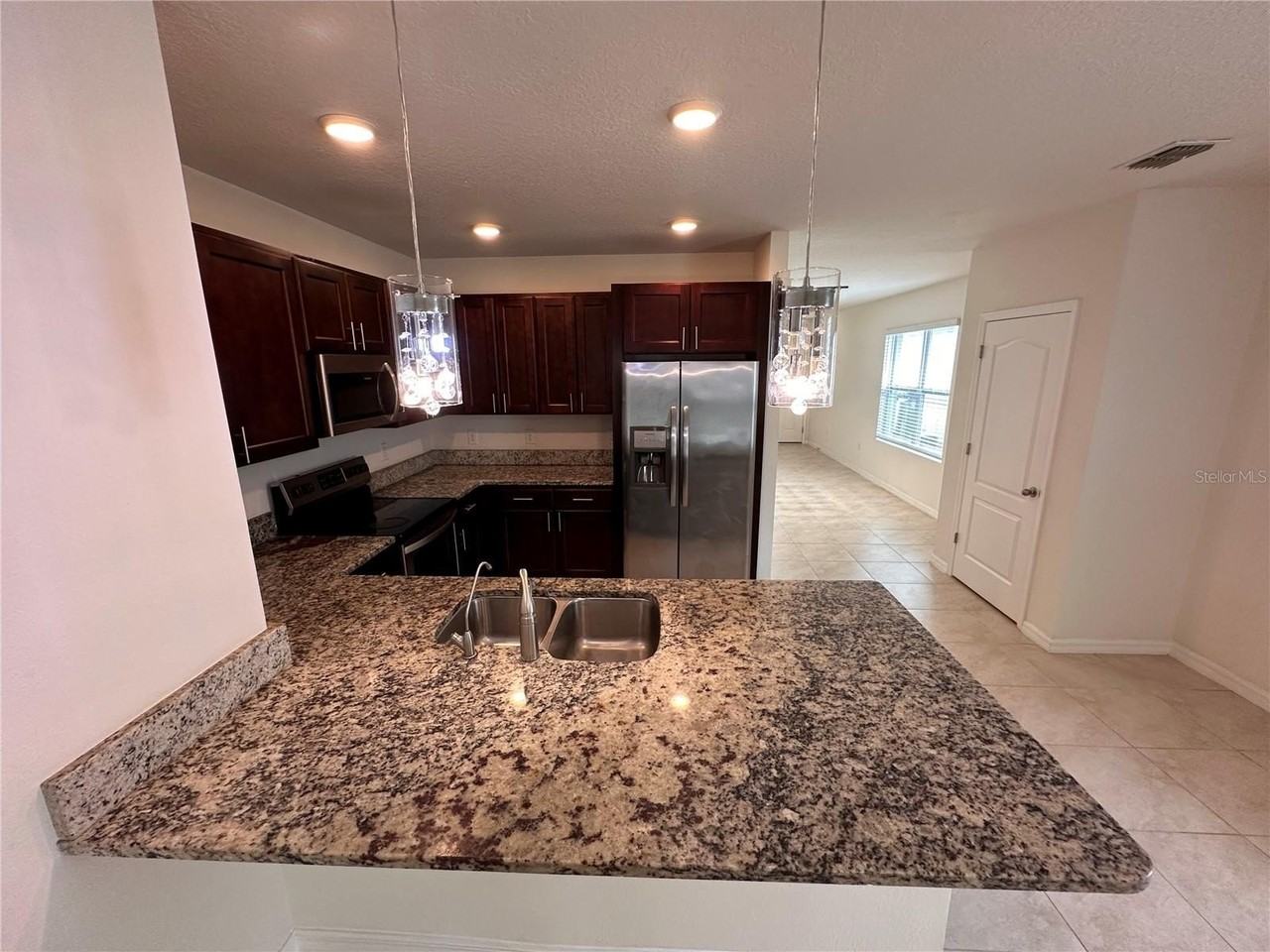 3295 Grouse Ave - Photo 4 of 14