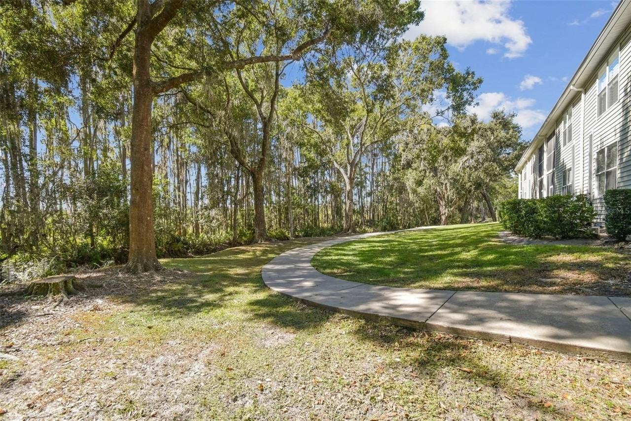1627 Hammocks Ave - Photo 4 of 50