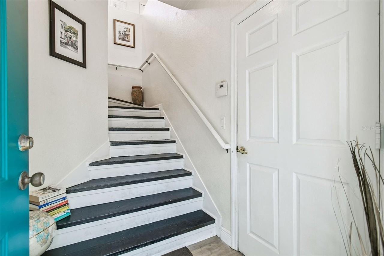 1627 Hammocks Ave - Photo 5 of 50