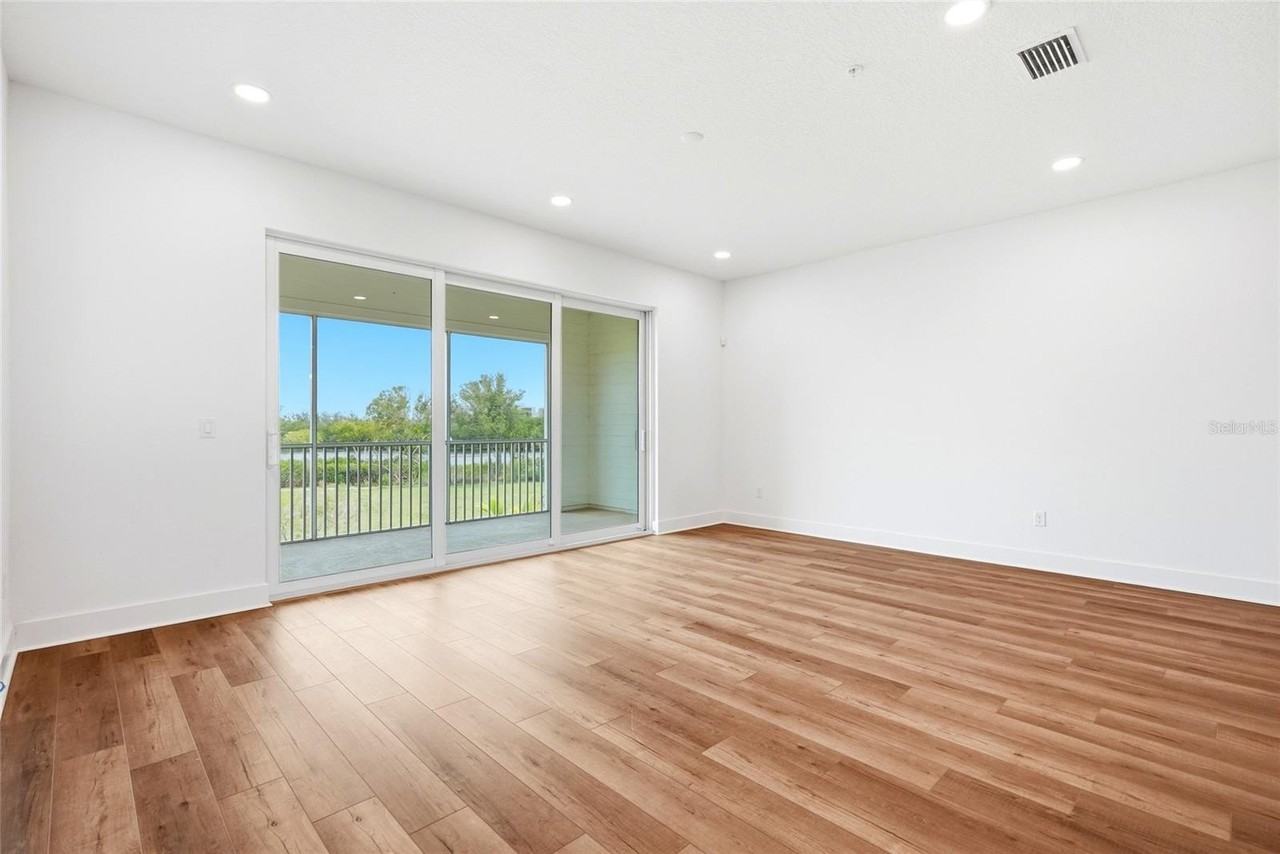 9936 Key Haven Rd - Photo 5 of 50