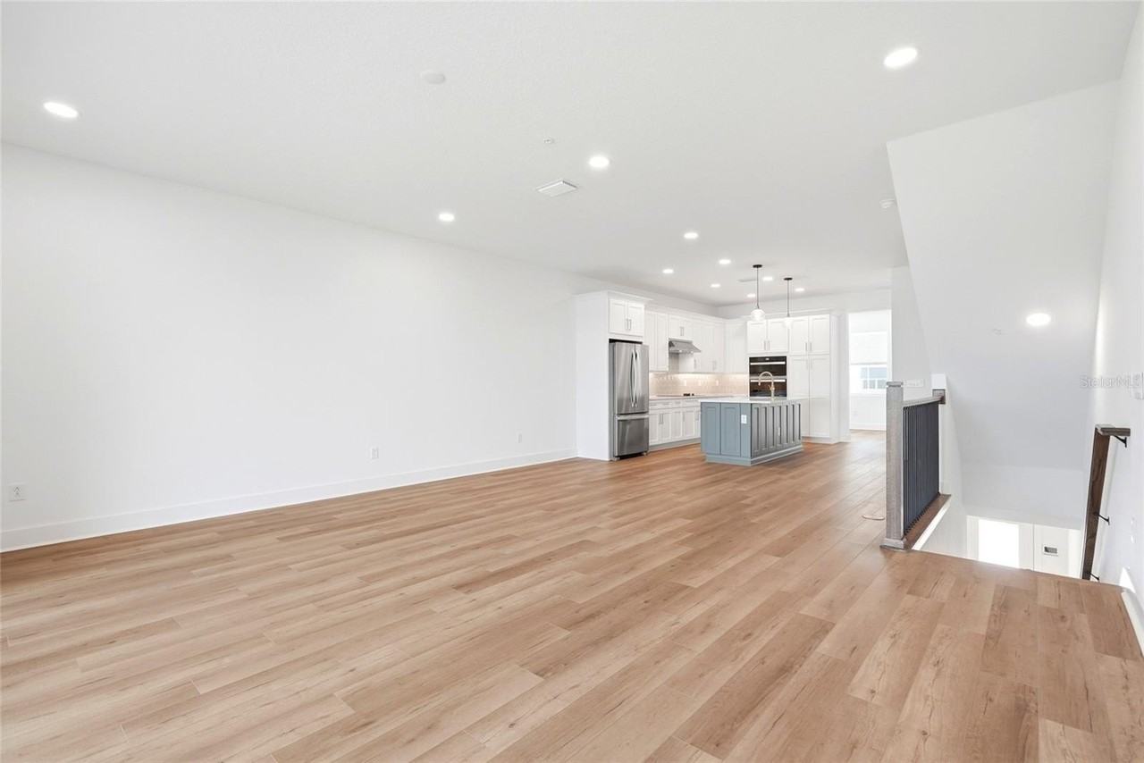 9936 Key Haven Rd - Photo 6 of 50