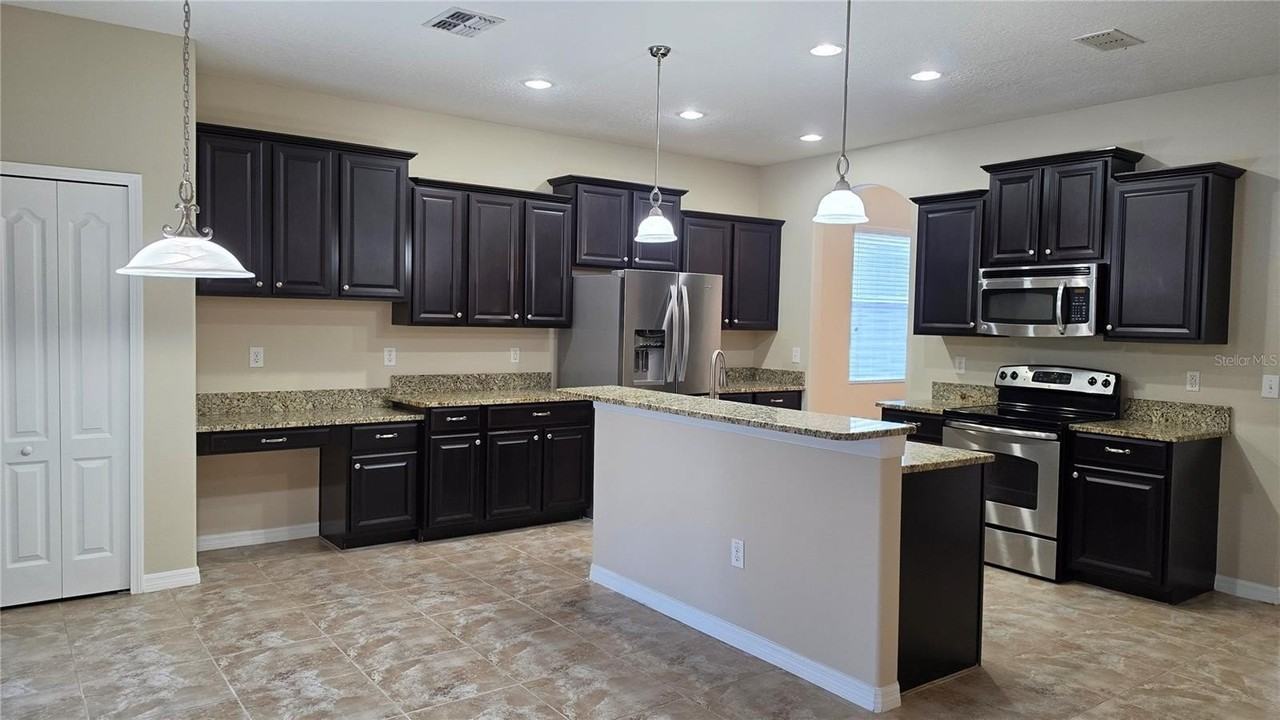 20514 Carolina Cherry Ct - Photo 4 of 9