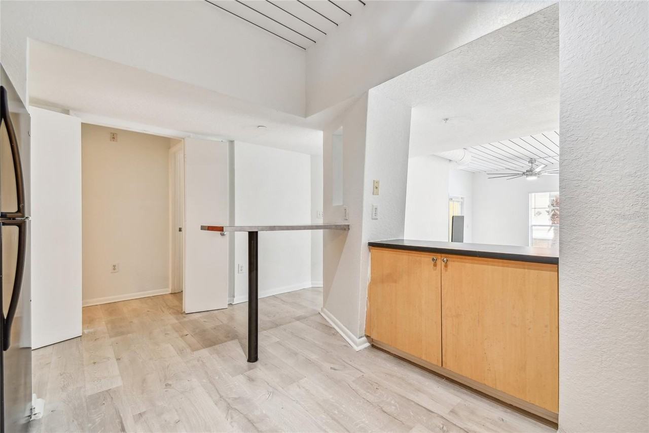 2410 W Azeele St #222 - Photo 4 of 27
