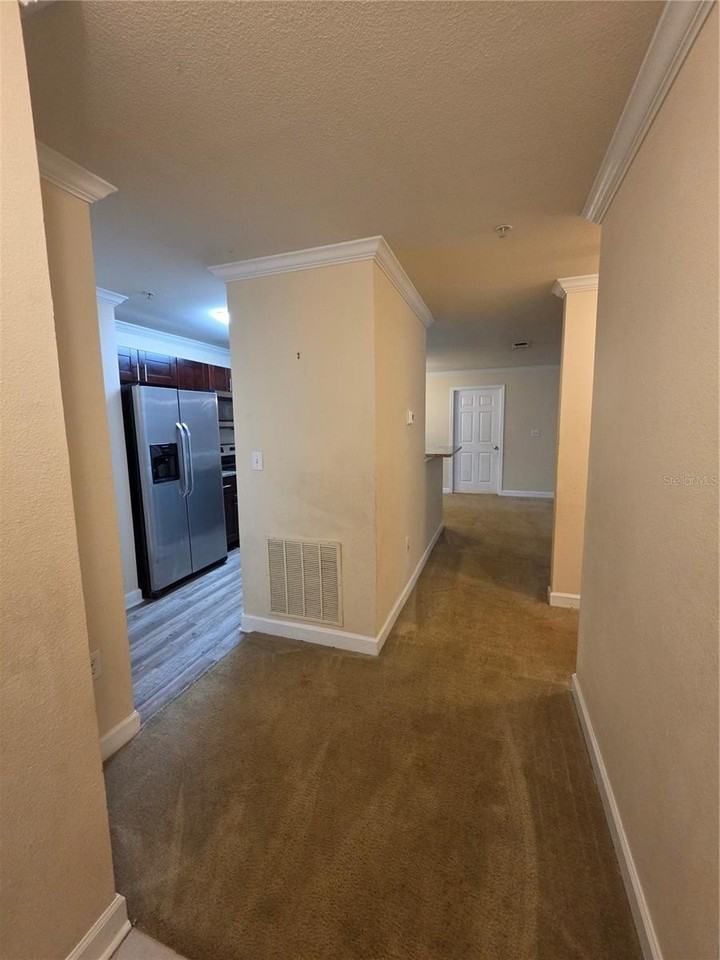 18563 Bridle Club Dr - Photo 3 of 21