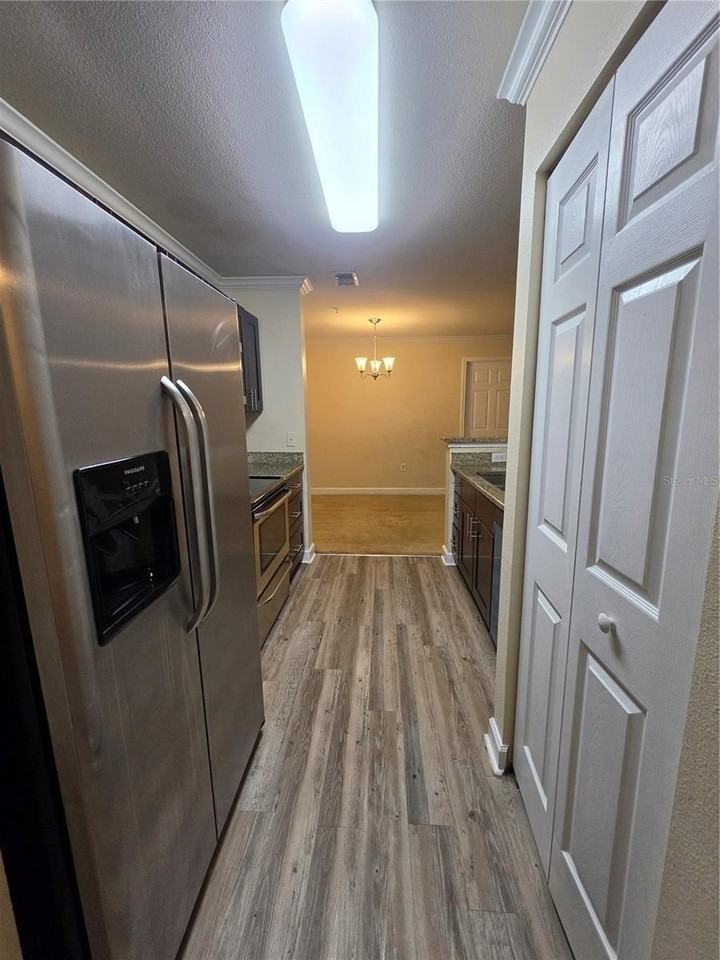 18563 Bridle Club Dr - Photo 4 of 21