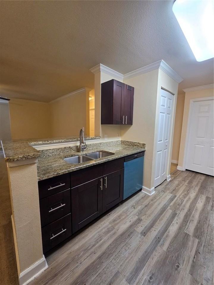 18563 Bridle Club Dr - Photo 7 of 21