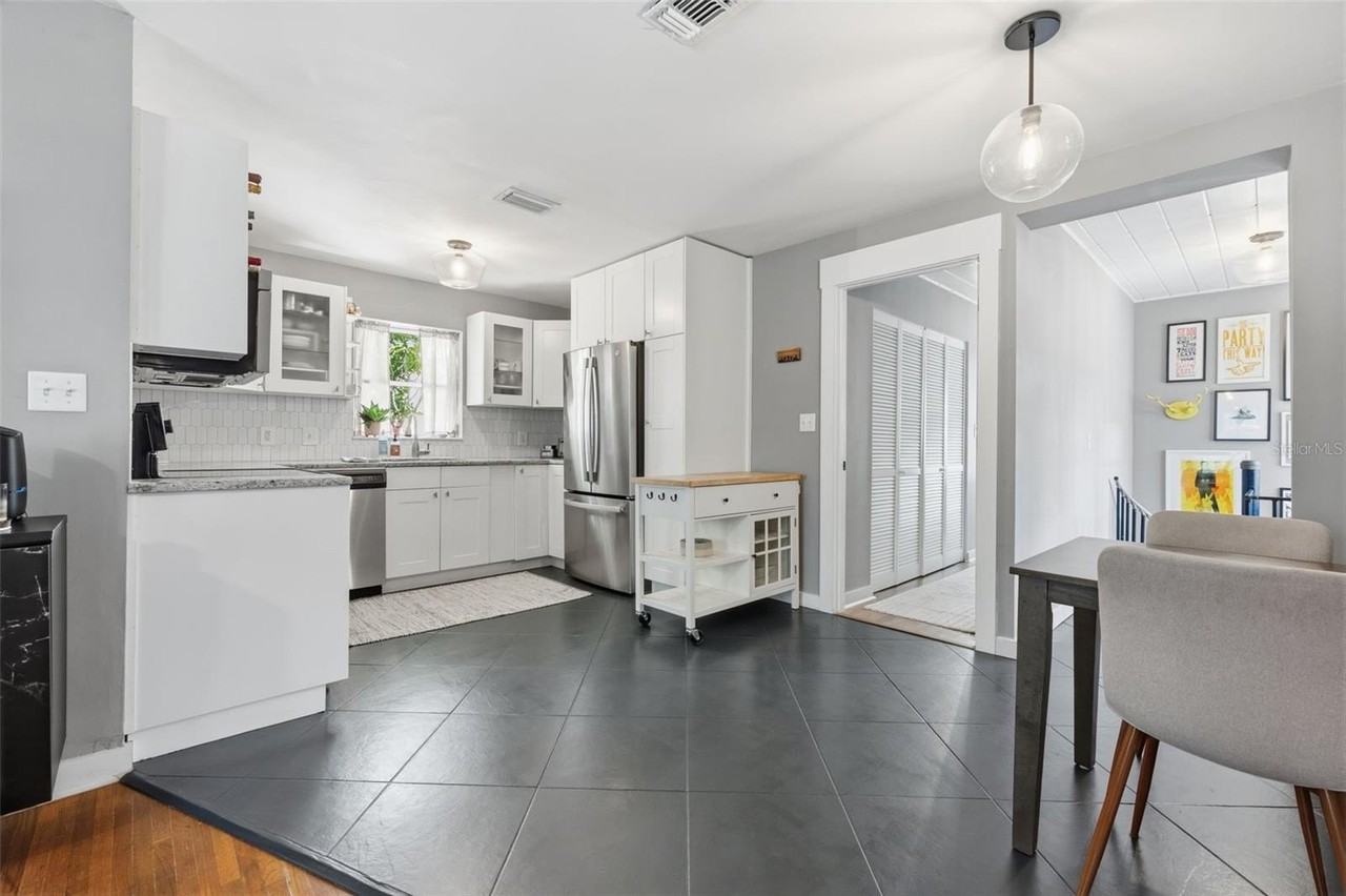 1423 E Henry Ave - Photo 7 of 26