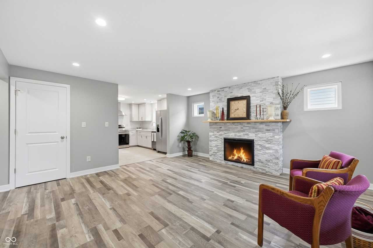 209 N Hamilton Ave - Photo 3 of 47