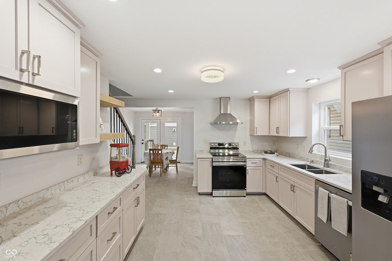 209 N Hamilton Ave - Photo 6 of 47