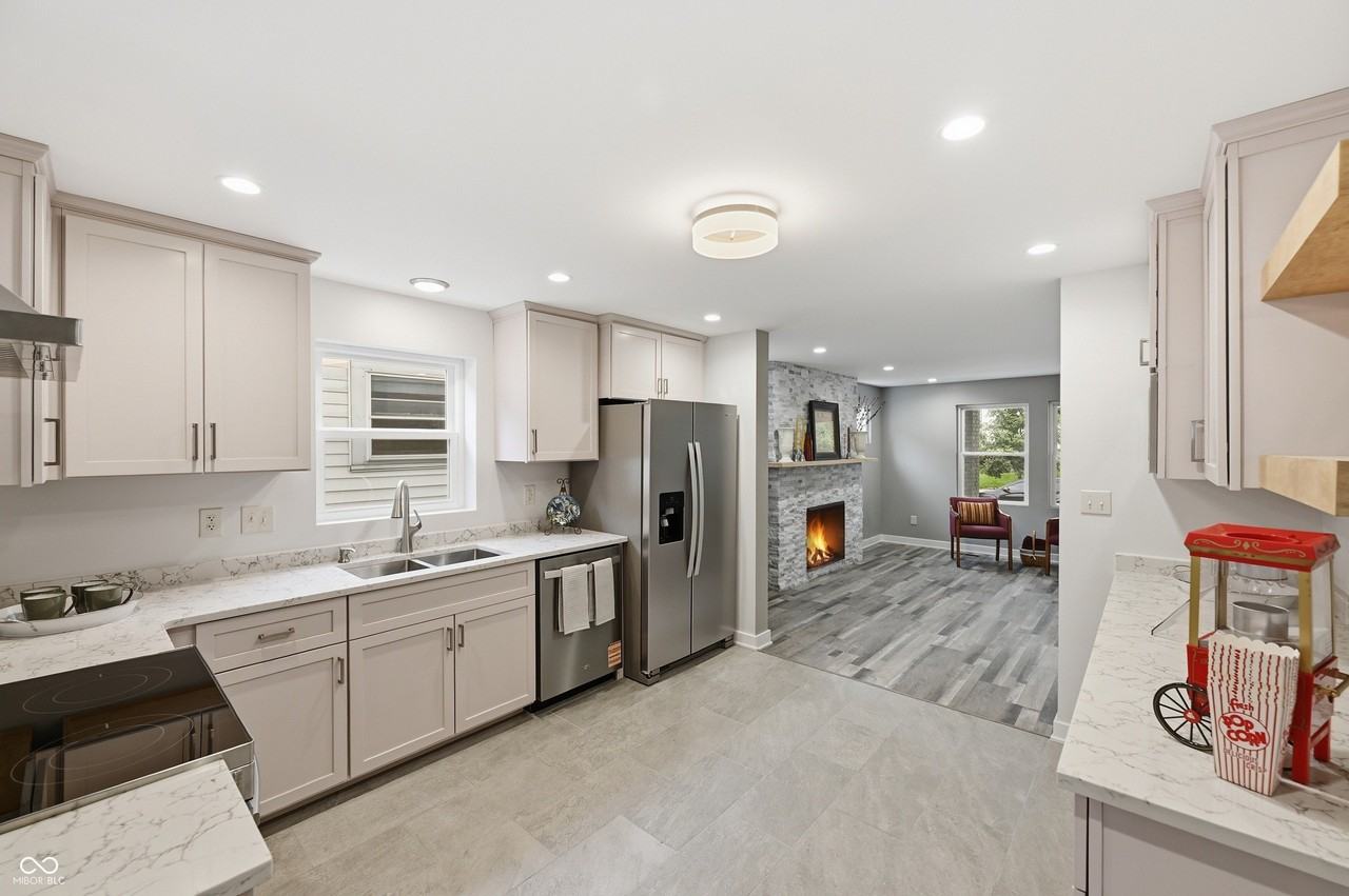209 N Hamilton Ave - Photo 7 of 47