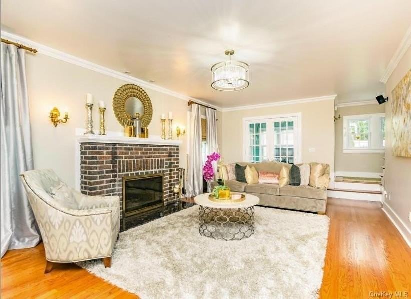 115 Alexander Ave - Photo 2 of 15