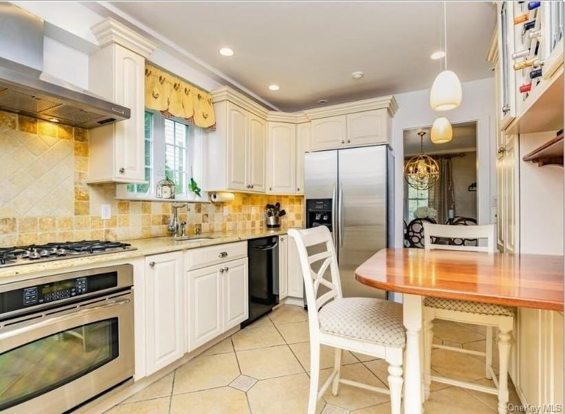 115 Alexander Ave - Photo 5 of 15