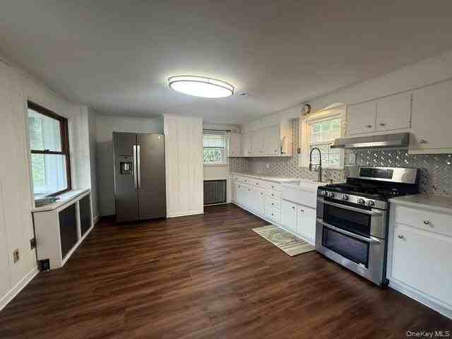 1290 Lakes Rd - Photo 6 of 30