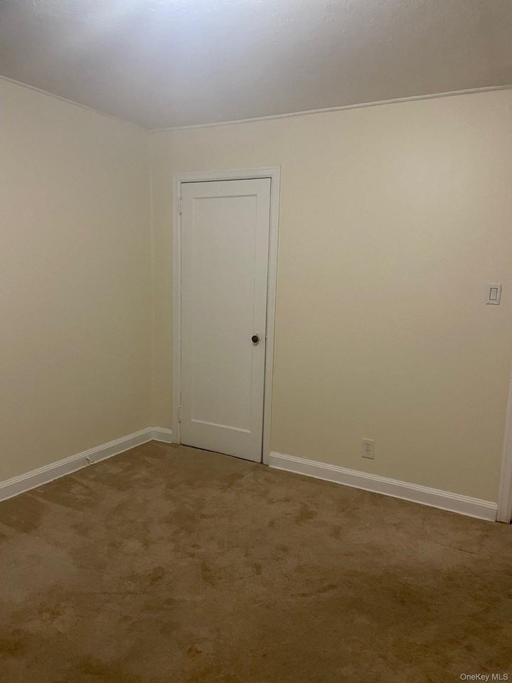 201 Butler Blvd - Photo 4 of 9