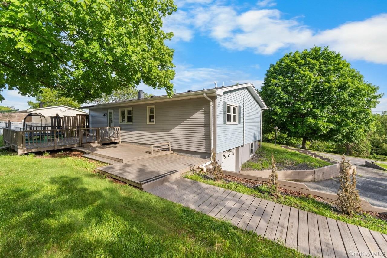 248 Ridge Rd - Photo 4 of 29