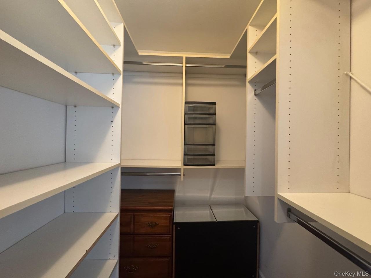 10 Canterbury Rd #1 - Photo 5 of 25