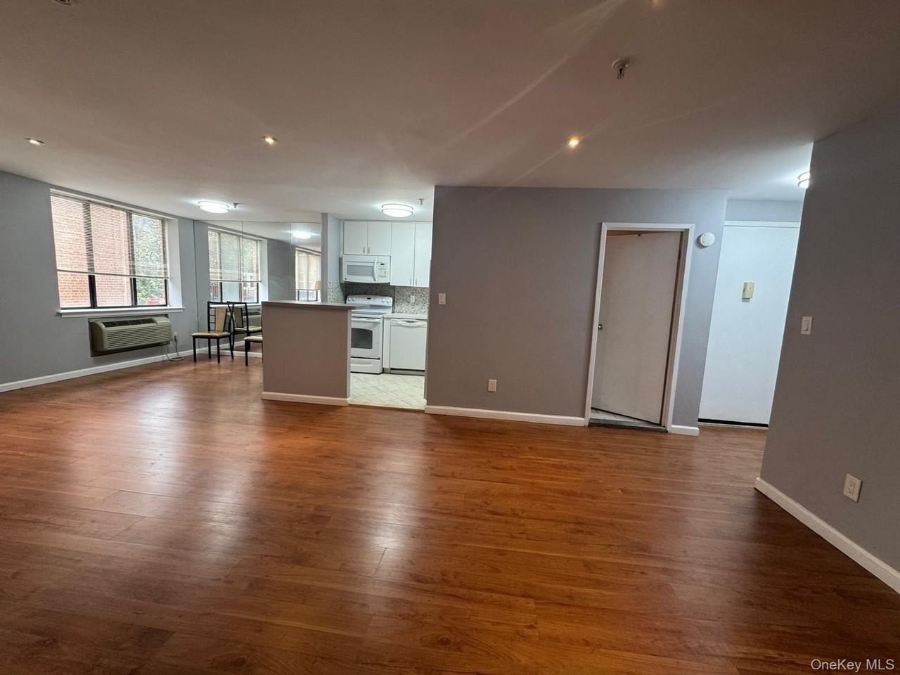 10 Canterbury Rd #1 - Photo 7 of 25