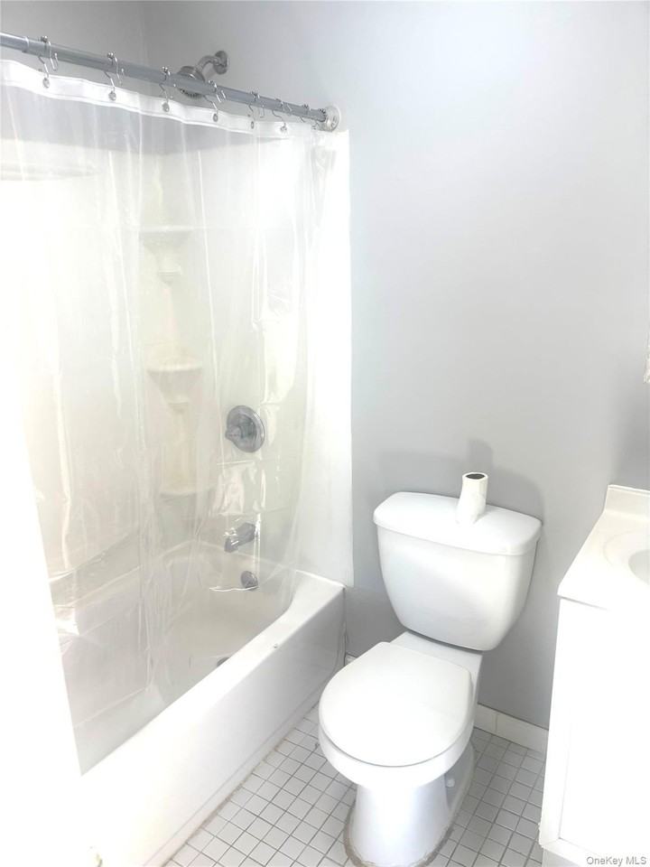 135 New Hyde Park Rd - Photo 3 of 12