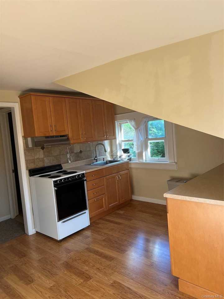 56 A & B Shore Road - Photo 7 of 14