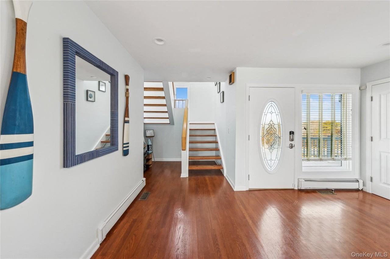 1205 Lake Dr - Photo 4 of 36