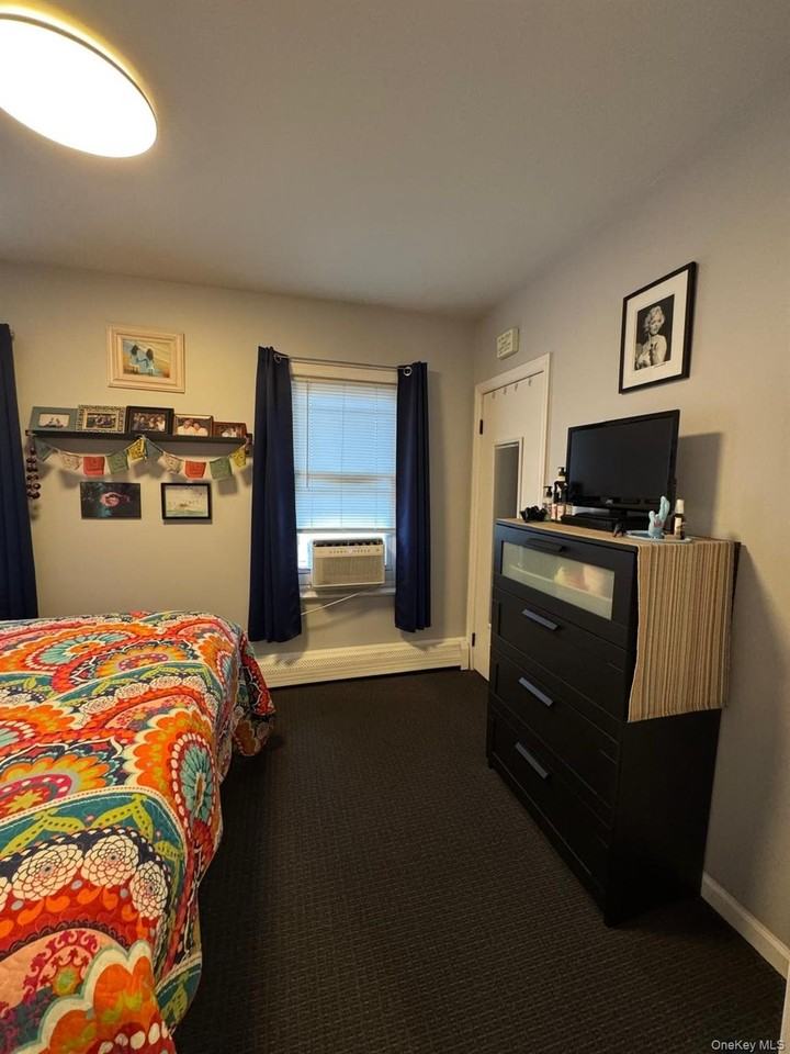 120 Lincoln Ave - Photo 4 of 10