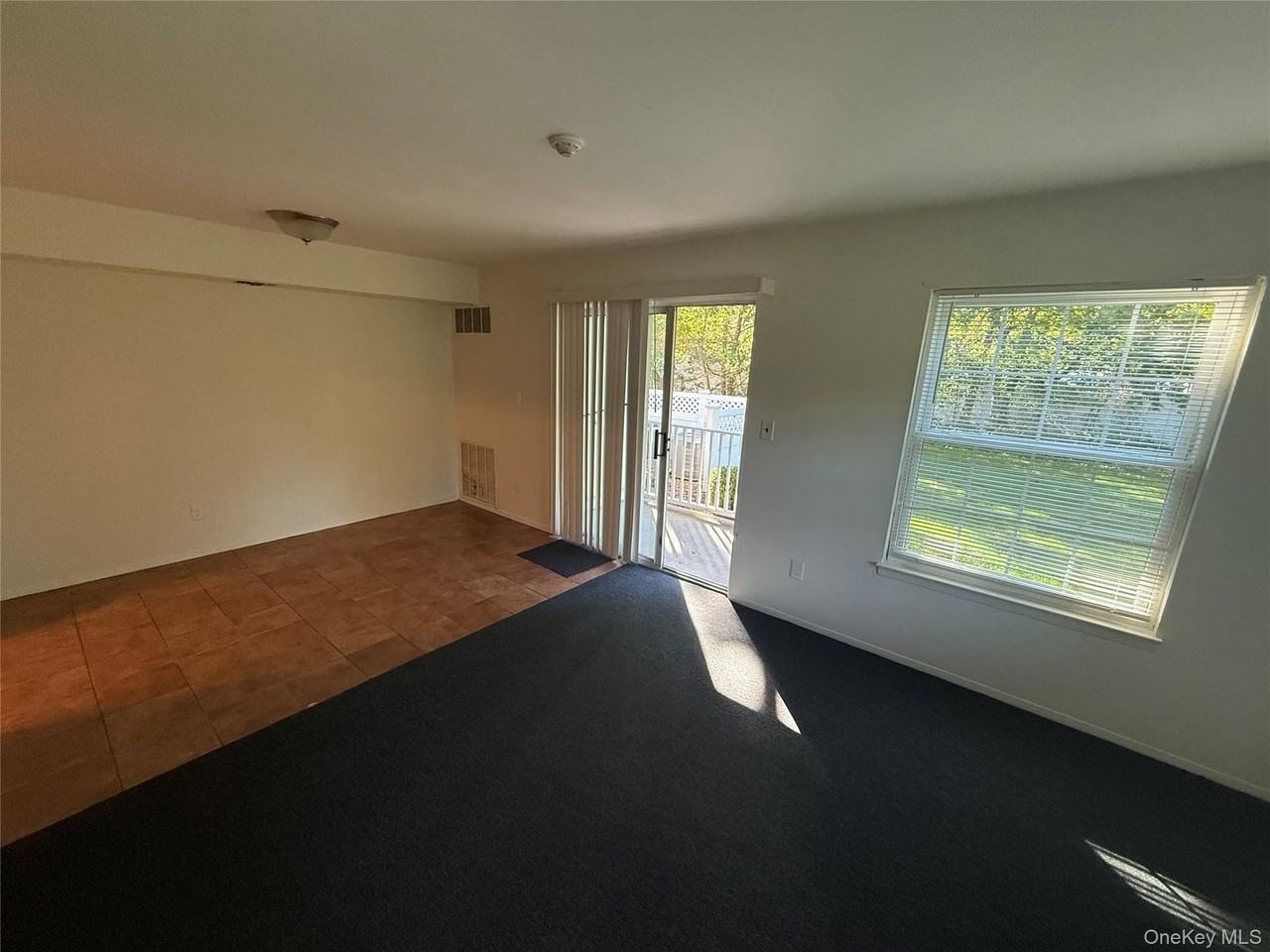 378 Artist Lake Dr - Photo 3 of 7