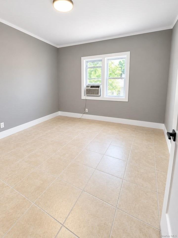 5068 43rd St - Photo 7 of 14