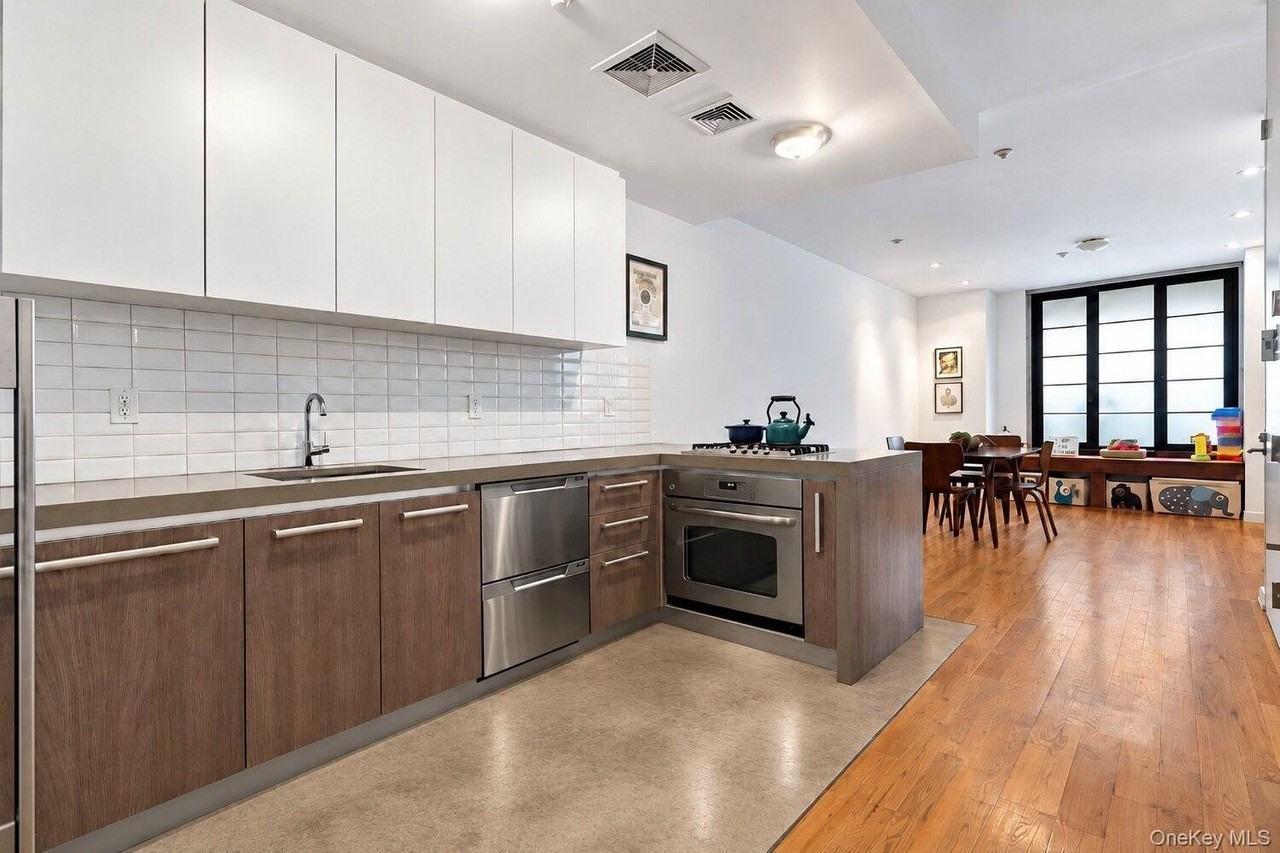 233 Kent St #1 - Photo 3 of 15