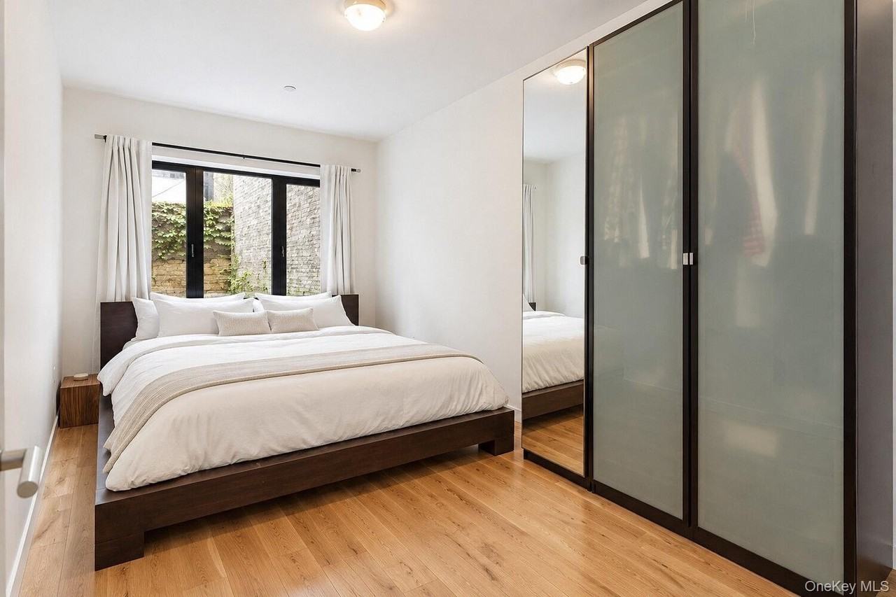 233 Kent St #1 - Photo 5 of 15