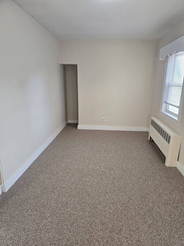 79 Wilson Ave #3 - Photo 5 of 9