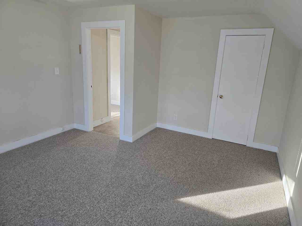 79 Wilson Ave #3 - Photo 7 of 9