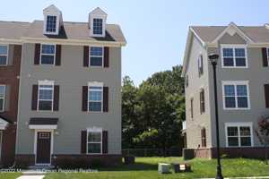 featured image of 98 Anchor Way #298
