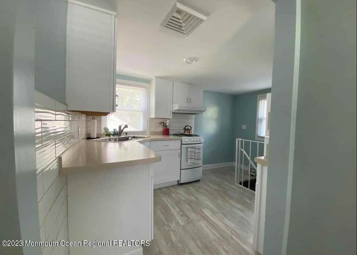222 Norwood Ln - Photo 5 of 11