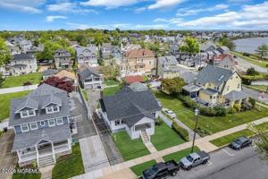 featured image of 504 8th Ave #3