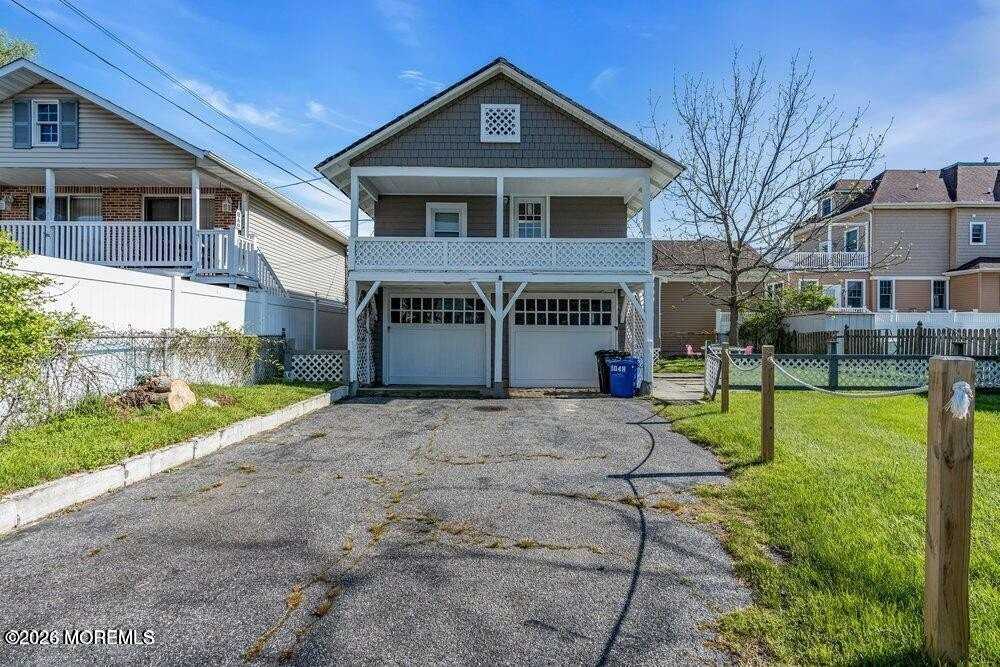 504 8th Ave #3 - Photo 6 of 19