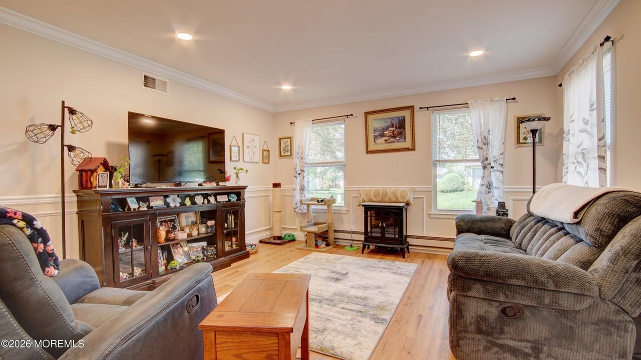 437 Belford Rd #437B - Photo 4 of 19