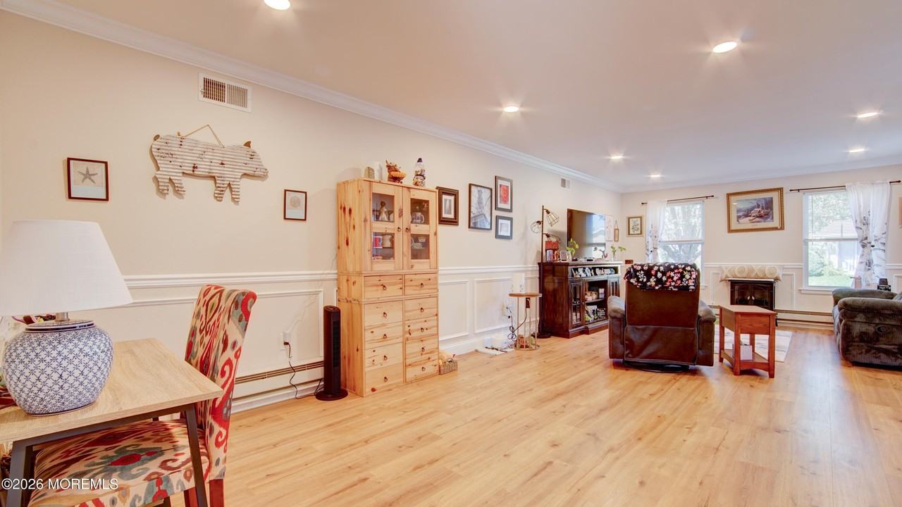 437 Belford Rd #437B - Photo 6 of 19