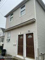 featured image of 54 4th Ave #B