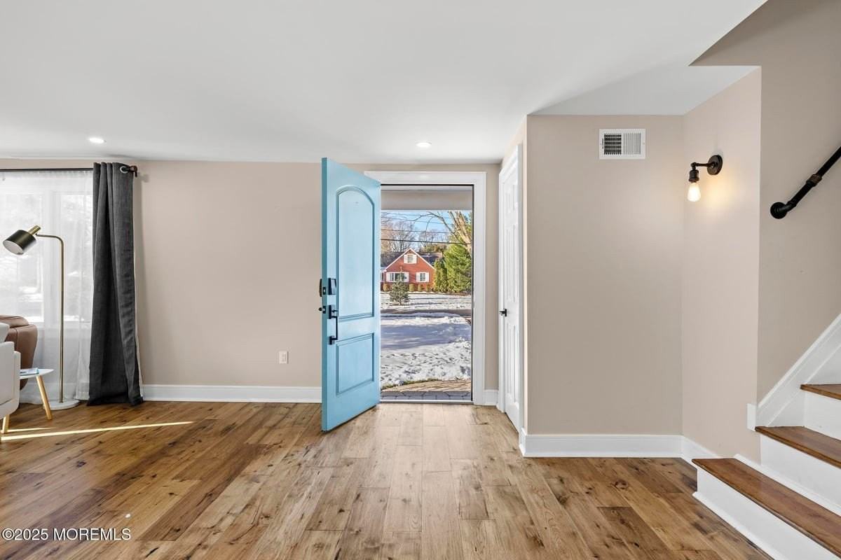 105 Park Ave - Photo 2 of 32