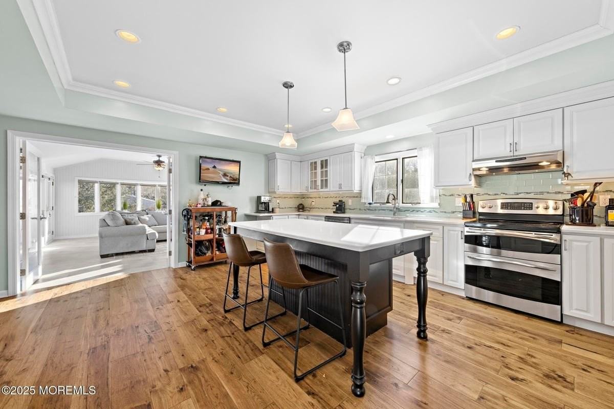 105 Park Ave - Photo 7 of 32
