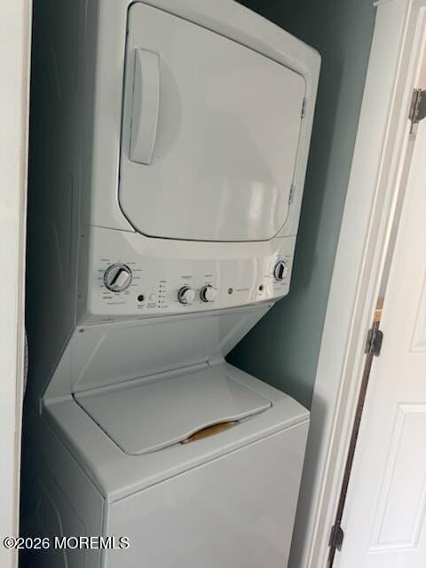 40 Waterman Ave - Photo 7 of 12