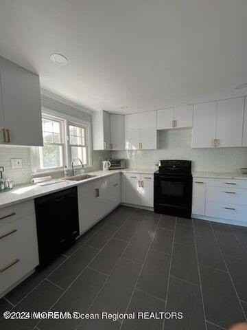742 Myrtle Ave - Photo 2 of 13