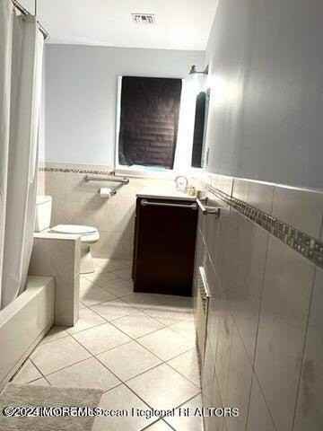 742 Myrtle Ave - Photo 6 of 13