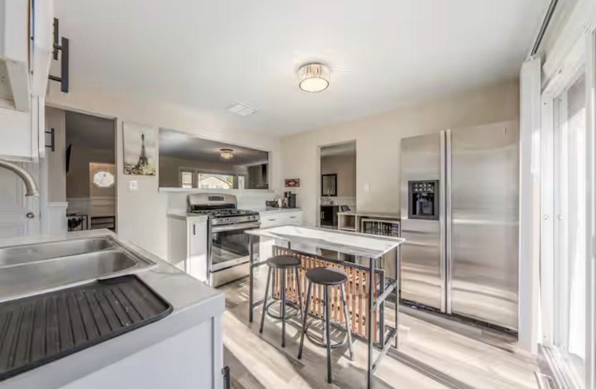 828 Exmoor Rd - Photo 6 of 19